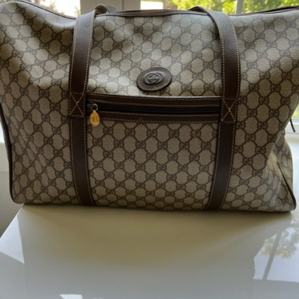 Gucci duffle bag + shaving kit - Picture 9 of 12
